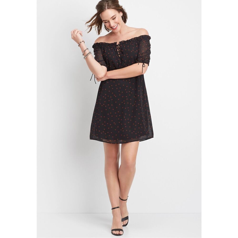 ✨Maurice’s polka dot lace up off the shoulder sz medium dress✨